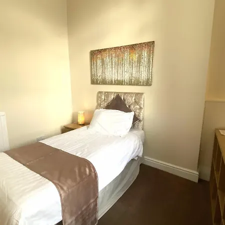 Stalbridge 3*