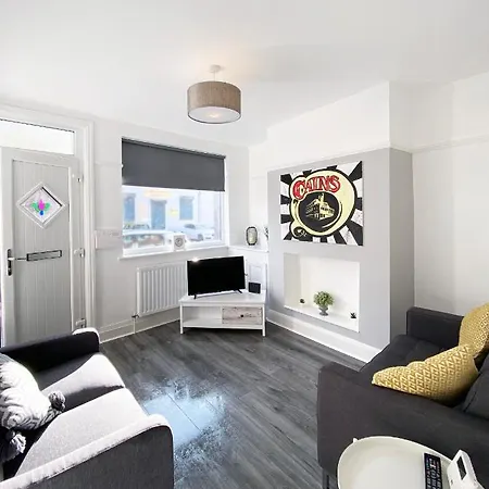 The Baltic By Serviced Living Apartment