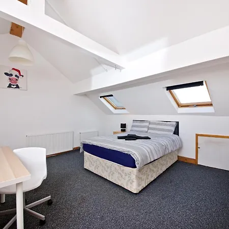 - Lawrence Road Bb1 Apartment Liverpool