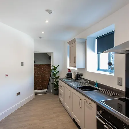 16 Queen Avenue Collection By Happy Days Apartamento *
