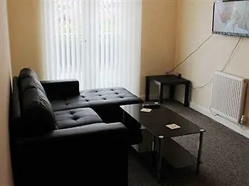Mays - 102 Mill Street, Free Parking, 2 Minute Walk To Baltic Market And Centre - Sleep 1-10 Guests 3* Liverpool