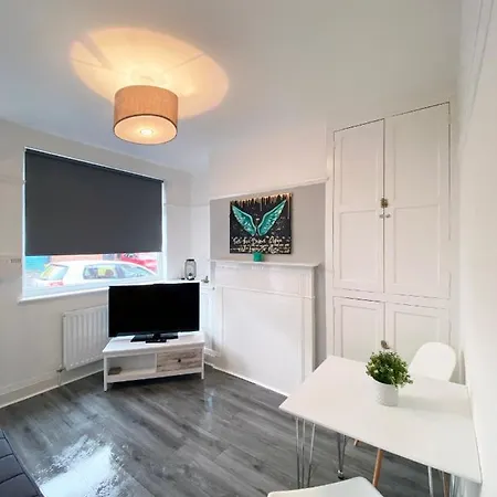 Apartment The Baltic By Serviced Living *