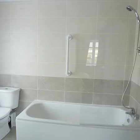 Отель Orrell Park