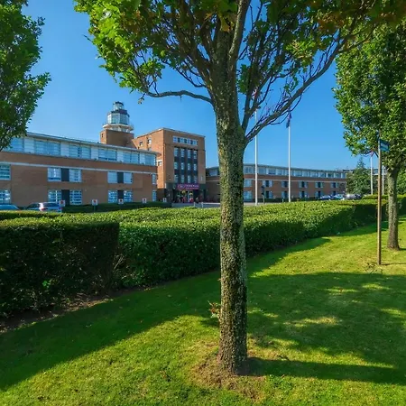 Отель Crowne Plaza - John Lennon Airport By Ihg Ливерпуль