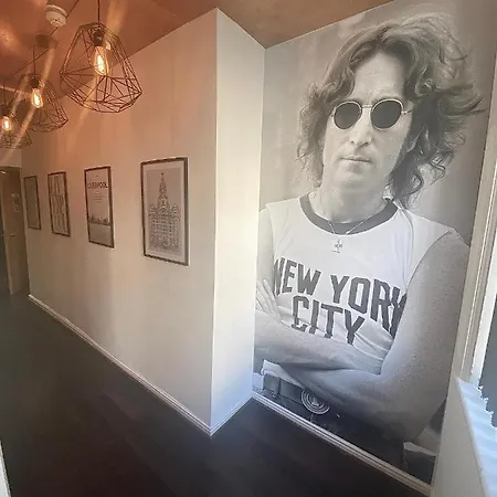 Апарт-отель Eleanor Rigby Apts Stanley Street