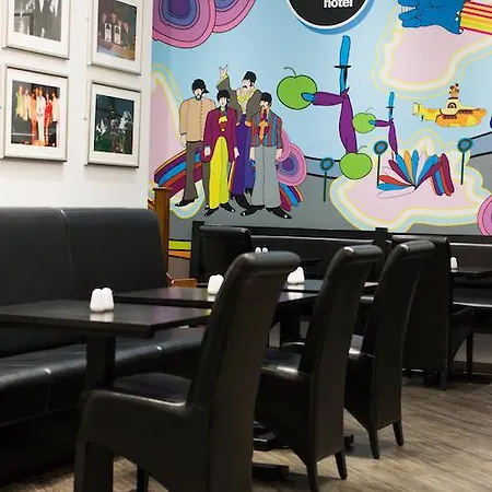 Penny Lane Отель 3*