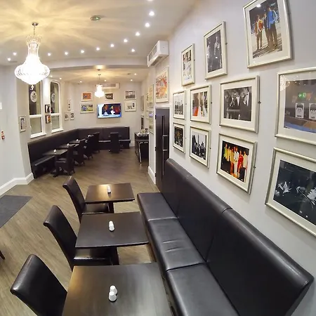 Отель Penny Lane 3*