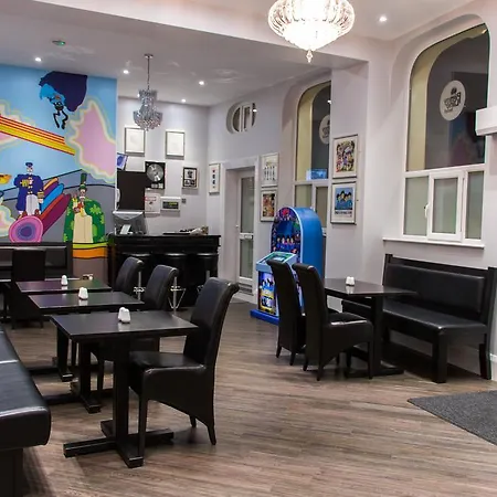 Penny Lane Отель 3*