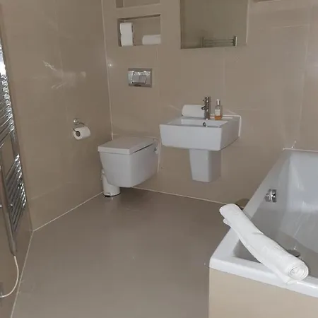 Liverpool Party Pads - Infinity Apartments Lägenhet *