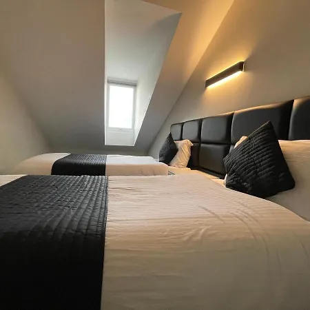Mays - 102 Mill Street, Free Parking, 2 Minute Walk To Baltic Market And Centre - Sleep 1-10 Guests Liverpool