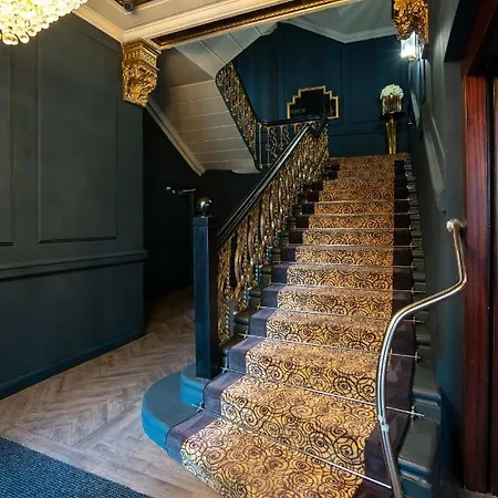 Hotel 62 Castle Street