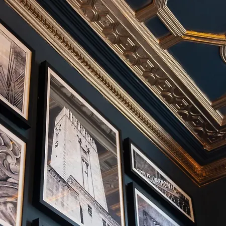 Hotel 62 Castle Street 4*