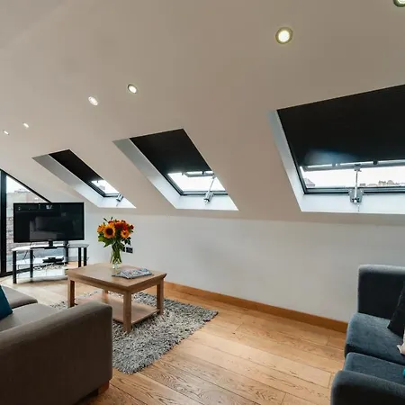 Base Serviced - Sir Thomas Street