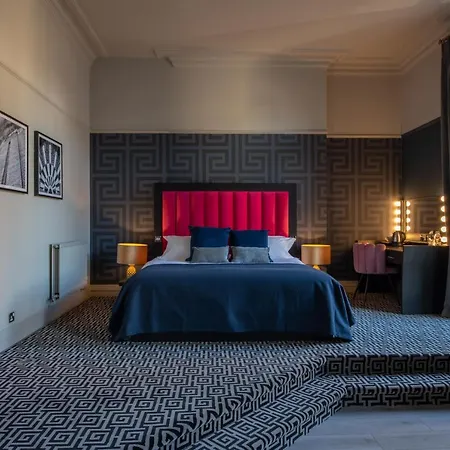 Hotel 62 Castle Street