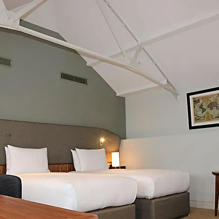 Doubletree By Hilton & Hotel Liverpool
