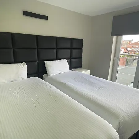 Mays - 102 Mill Street, Free Parking, 2 Minute Walk To Baltic Market And Centre - Sleep 1-10 Guests Apart Otel Liverpool