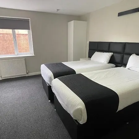 Mays - 102 Mill Street, Free Parking, 2 Minute Walk To Baltic Market And Centre - Sleep 1-10 Guests 3* Liverpool