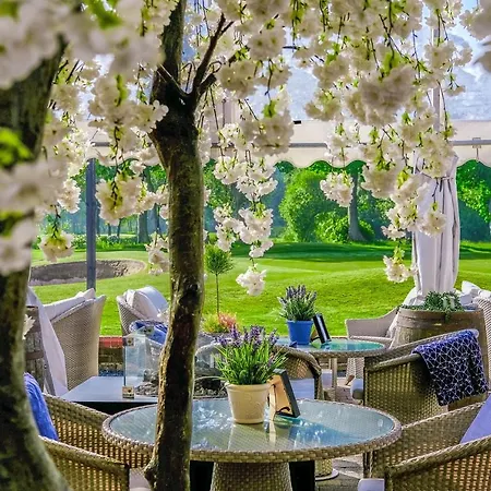 Formby Hall Golf & Hotell 4*