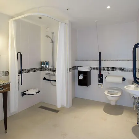 Hampton By Hilton Centre