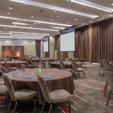 Hilton Centre 4*