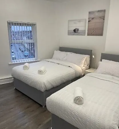 County Road Hotel 4*