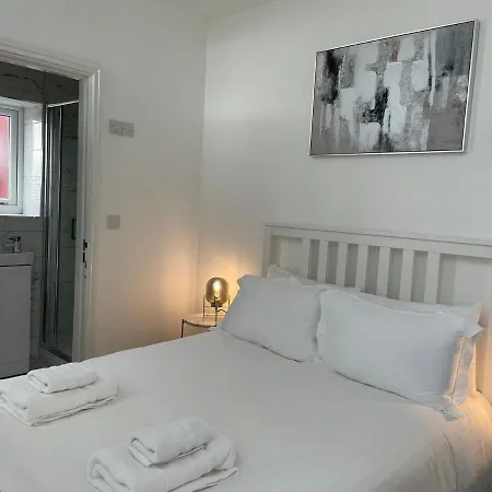 Aparthotel Citybreaks With Free Parking Liverpool