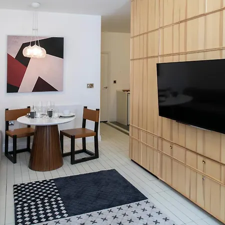 Trueman Court Luxury Serviced Apart Otel 5*