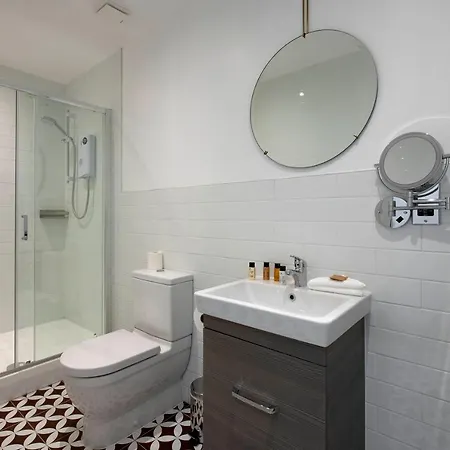 Trueman Court Luxury Serviced شقة فندقية
