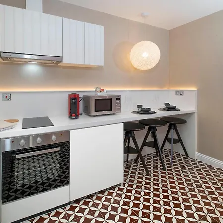 Trueman Court Luxury Serviced 5*