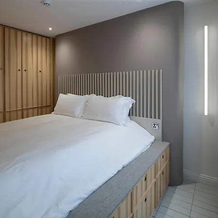 Trueman Court Luxury Serviced 5* Liverpool