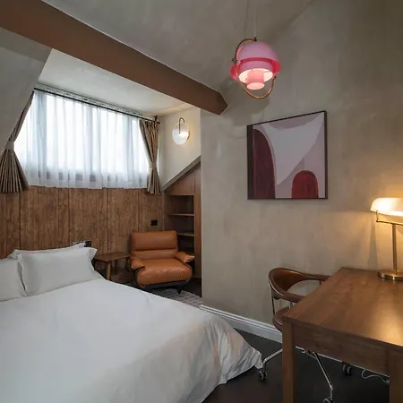 Trueman Court Luxury Serviced 5*