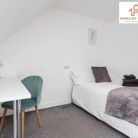 Newbuild 4bed - Centre - Free Secure Parking! By Hinkley Homes Short Lets & Serviced * ليفربول