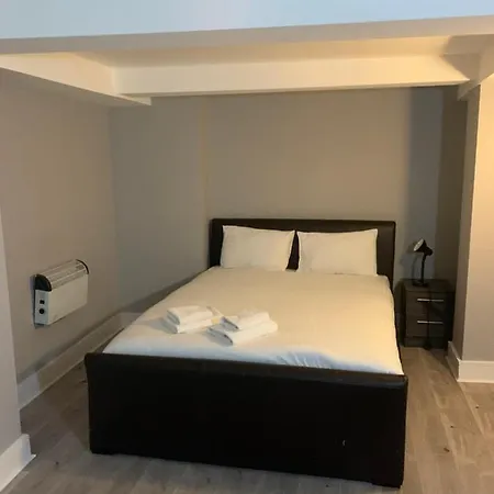 New York Loft Style Serviced In Centre