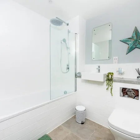 Luxury Modern 1 Bed Citycentre Familyfriendly Appartement *