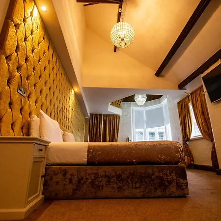 The Dixie Dean 4* Liverpool
