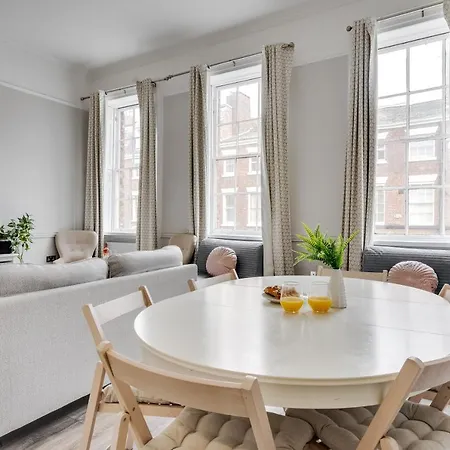 Rodney Street Townhouse & Apartments, & Stylish Appartement *