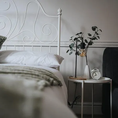 Rodney Street Townhouse & Apartments, & Stylish Appartement