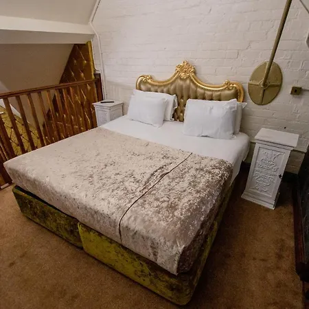 The Dixie Dean Отель 4*