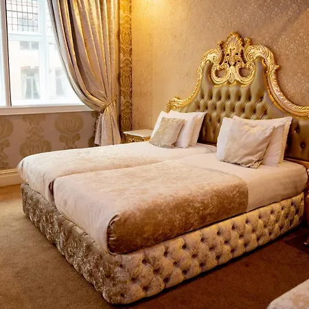 The Dixie Dean Отель 4*