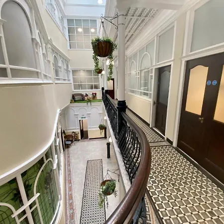 Apartment Luxeurs - Victoria Street