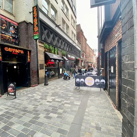 Luxeurs - Victoria Street Apartment