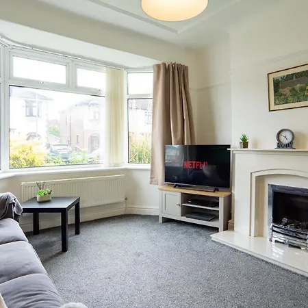 Strawberry Fields House - Air Host & - 3 Bedroom Appartamento Liverpool