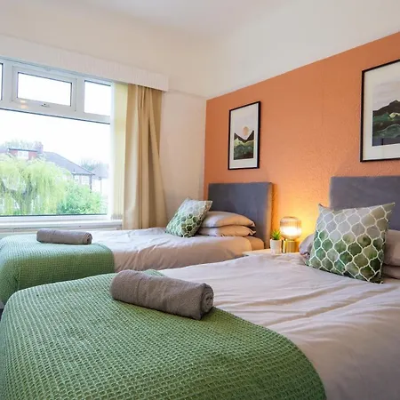 Strawberry Fields House - Air Host & - 3 Bedroom *
