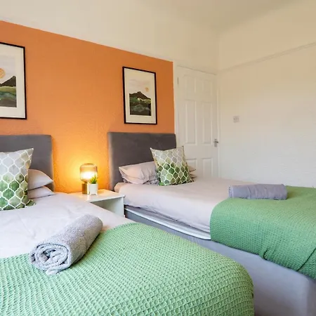 Strawberry Fields House - Air Host & - 3 Bedroom Appartamento