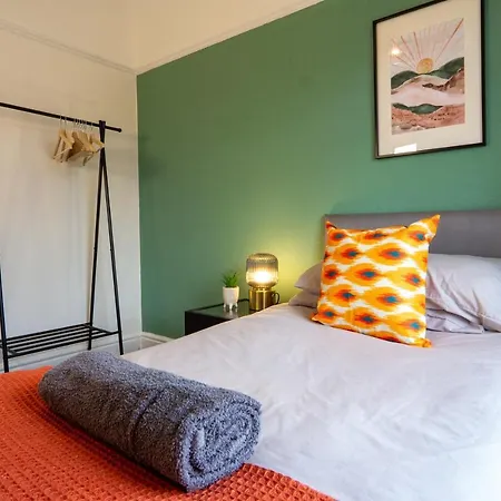 Strawberry Fields House - Air Host & - 3 Bedroom Appartamento