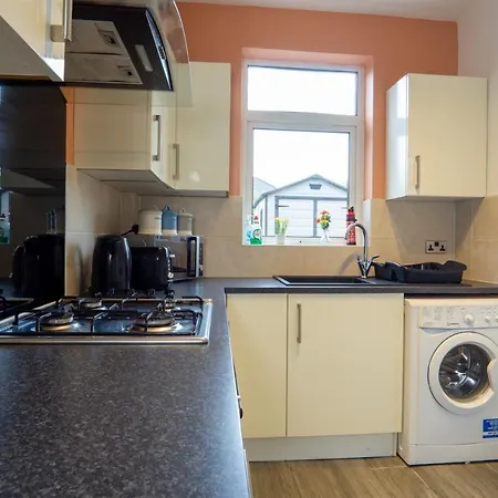 Strawberry Fields House - Air Host & - 3 Bedroom * Liverpool