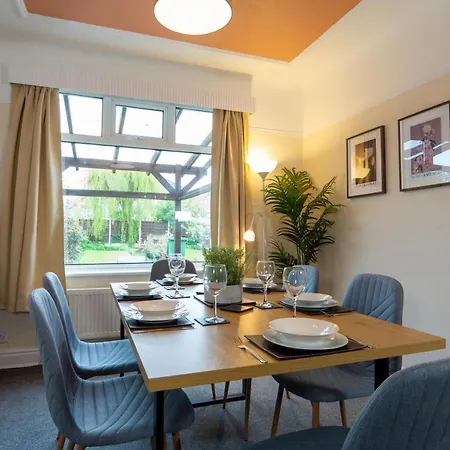 Strawberry Fields House - Air Host & - 3 Bedroom Appartamento