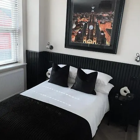 128 Anfield Road Hotel