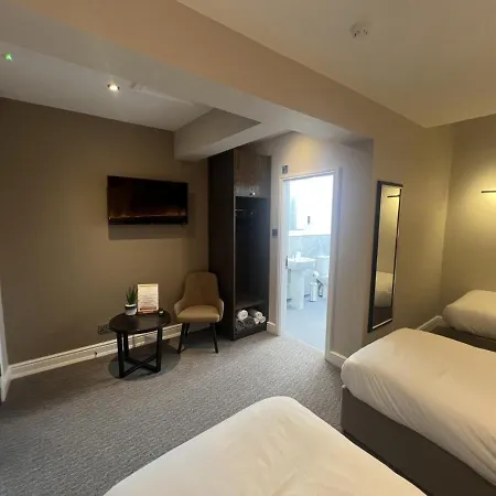 Fenwick Sunrise Hotel