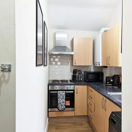 Guest In Anfiled Near Stadium, Free Parking Сasa de vacaciones Liverpool